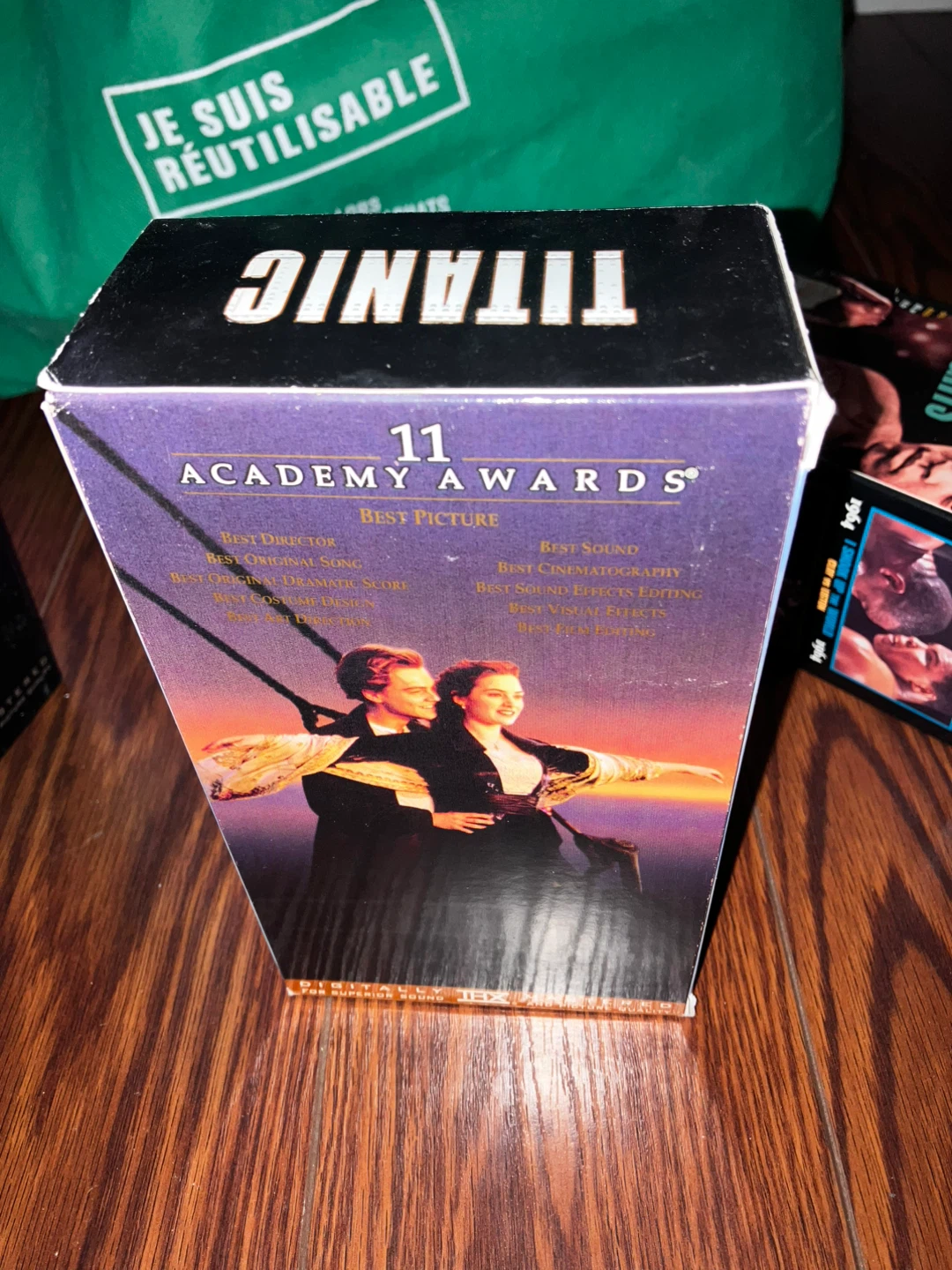 Titanic 2-VHS Cassette Set - photo 2