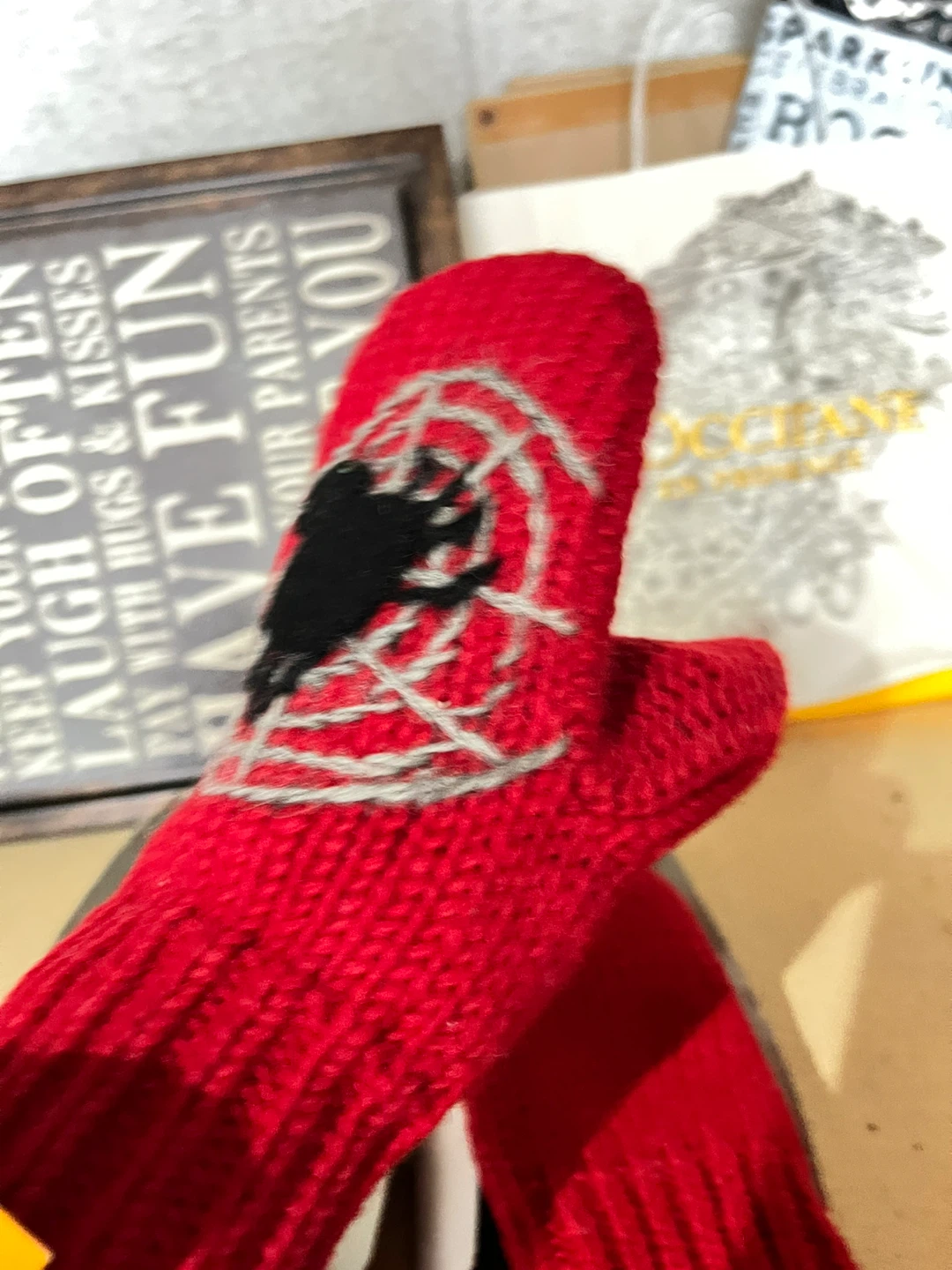Red Knit Mittens with Spiderweb Design - photo 3