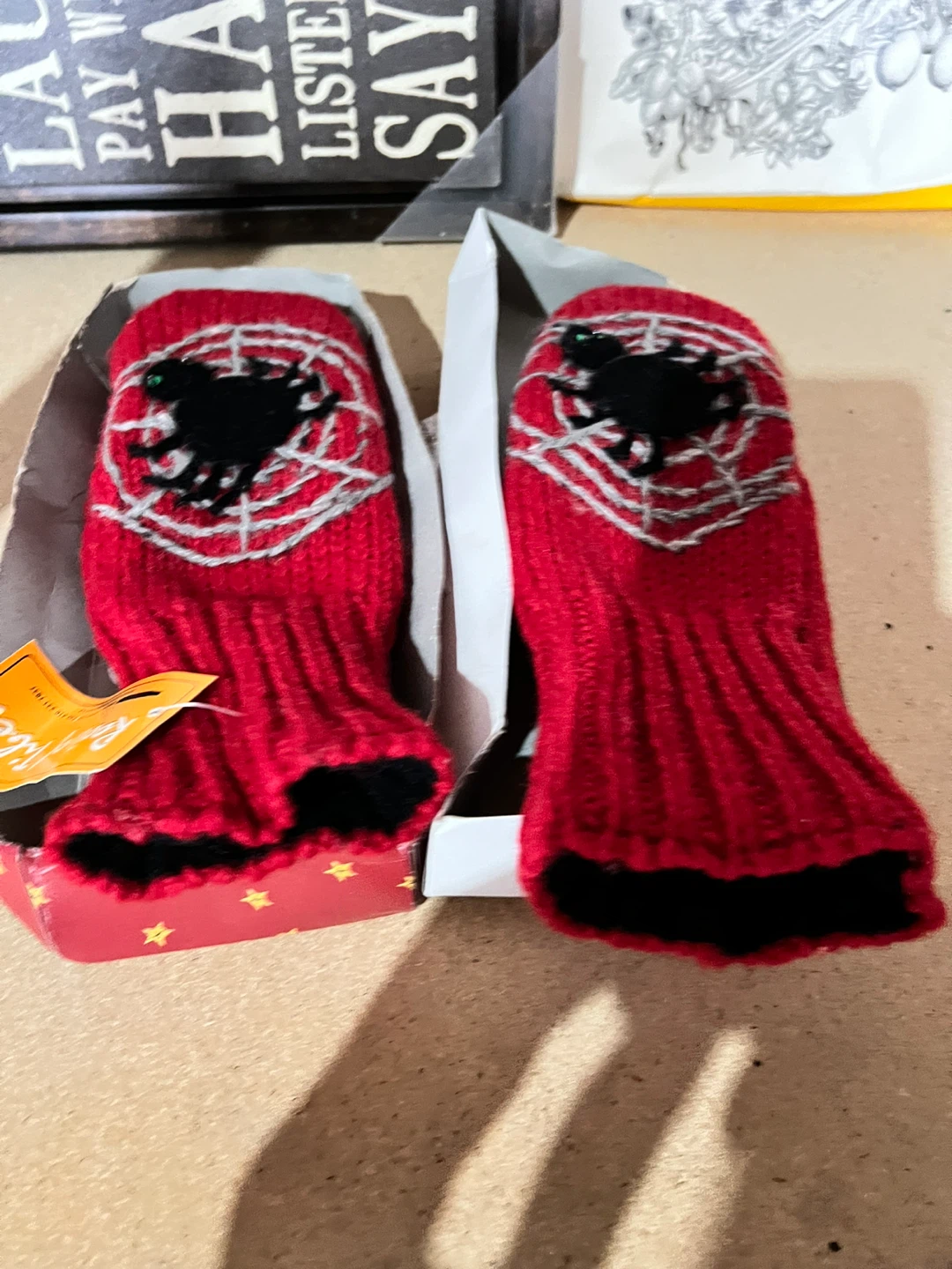 Red Knit Mittens with Spiderweb Design - photo 4