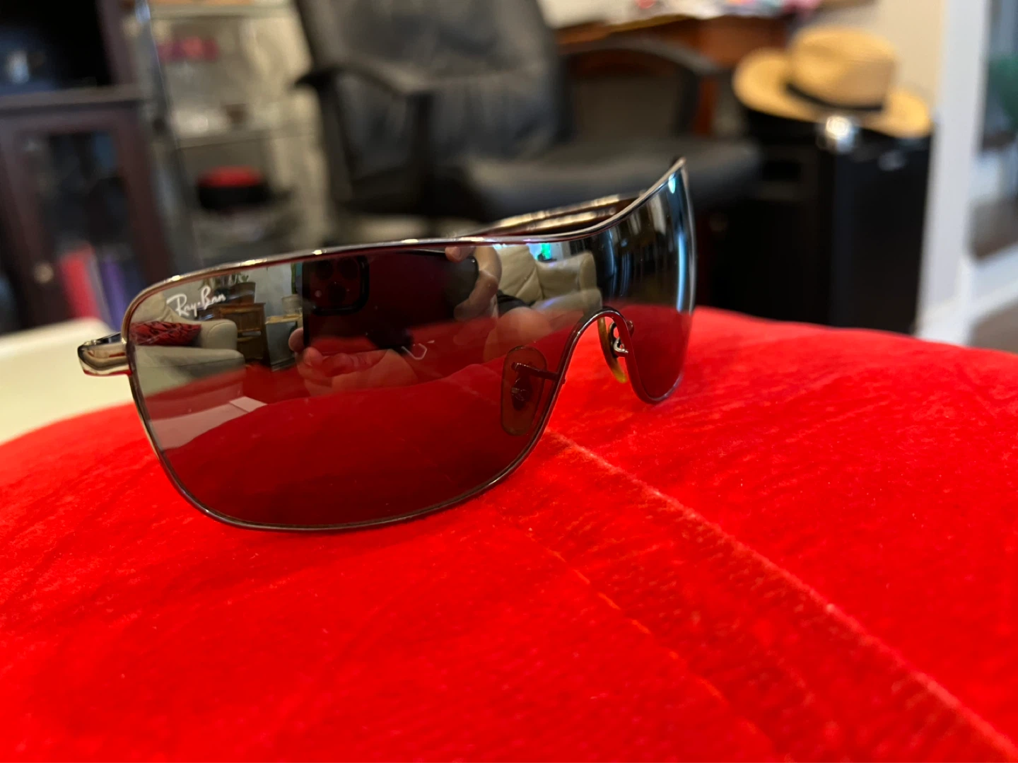 Ray-Ban Sunglasses with Case - photo 5