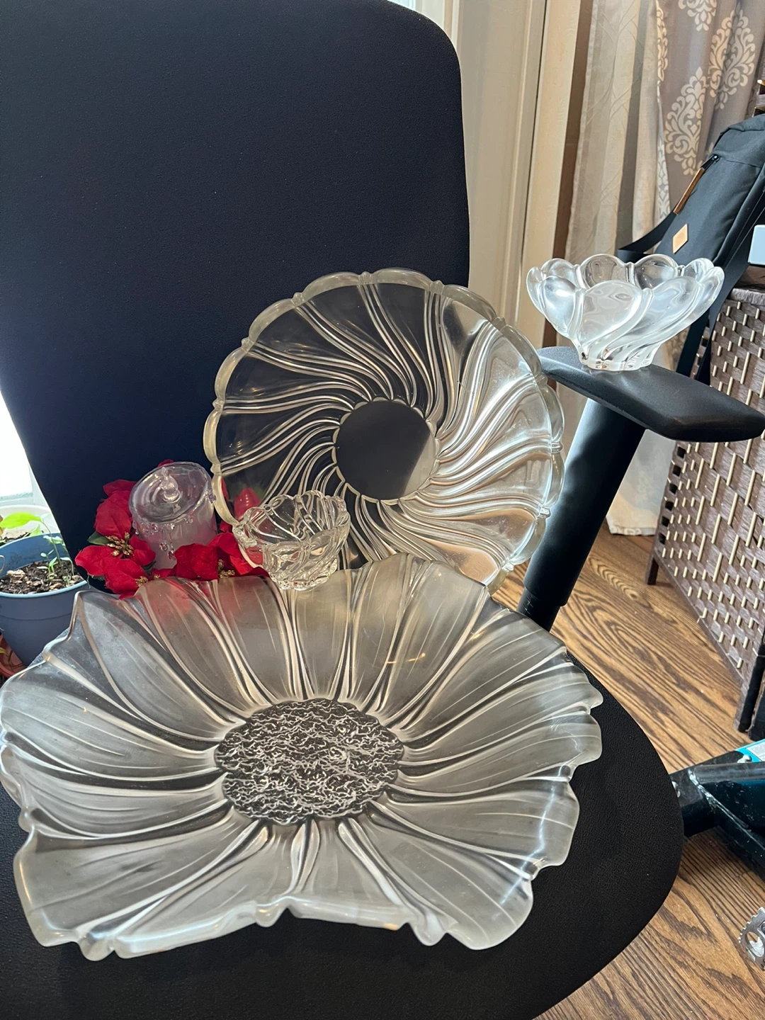 Glass Flower Serving Platter and Bowls Set