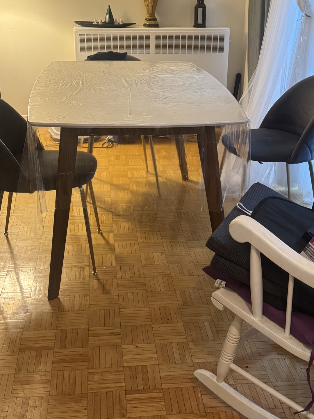 Dining Table - photo 2