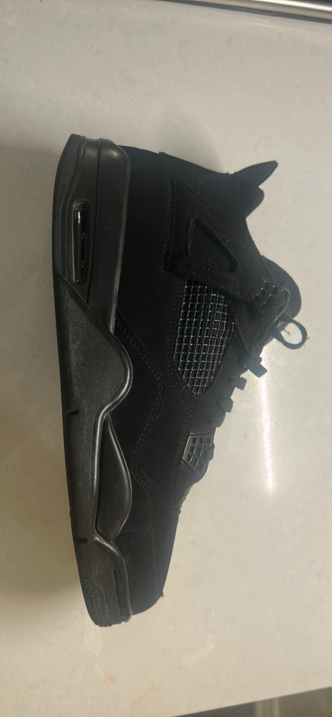 Air Jordan 4 black cat Sneakers
