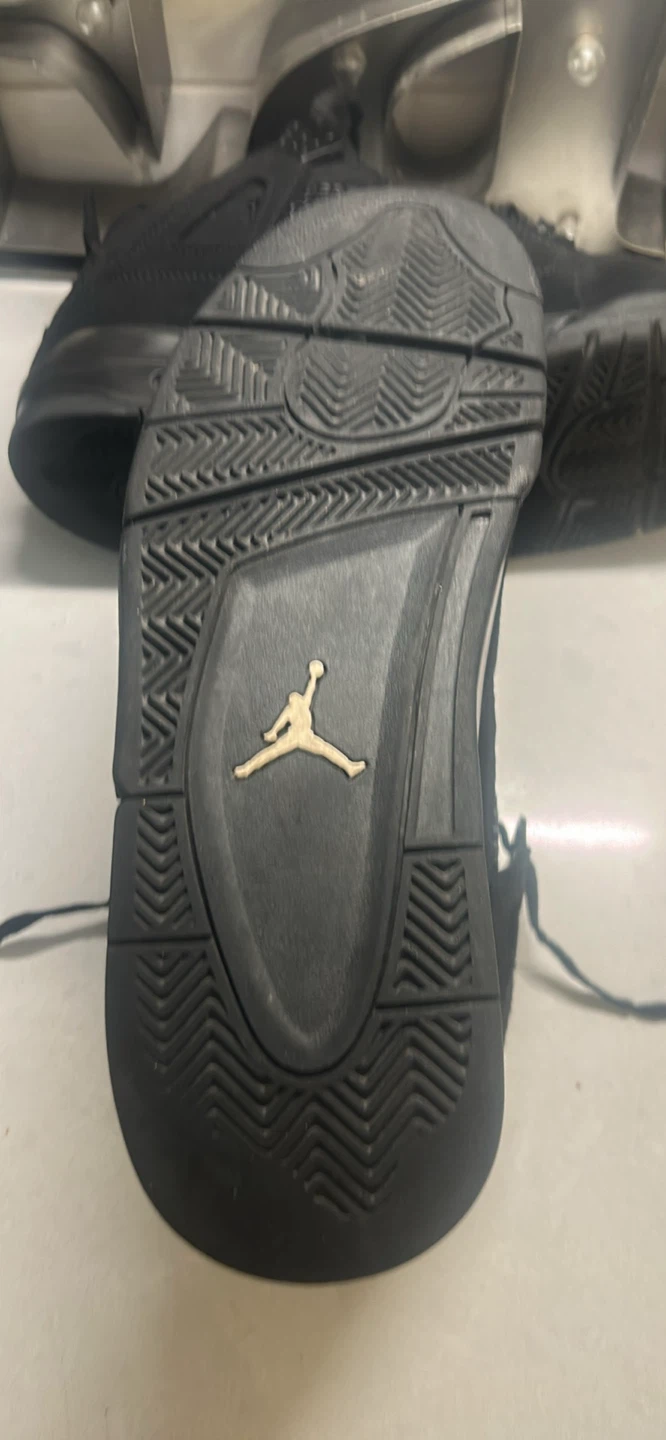 Air Jordan 4 black cat Sneakers - photo 5