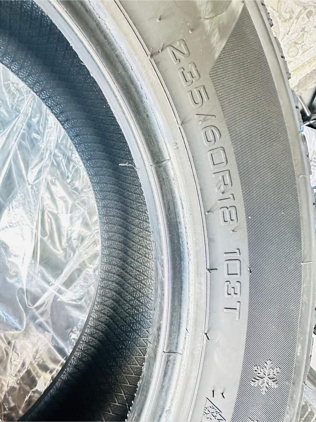 Winter HD617 Tire 235/60R18 103T - photo 3