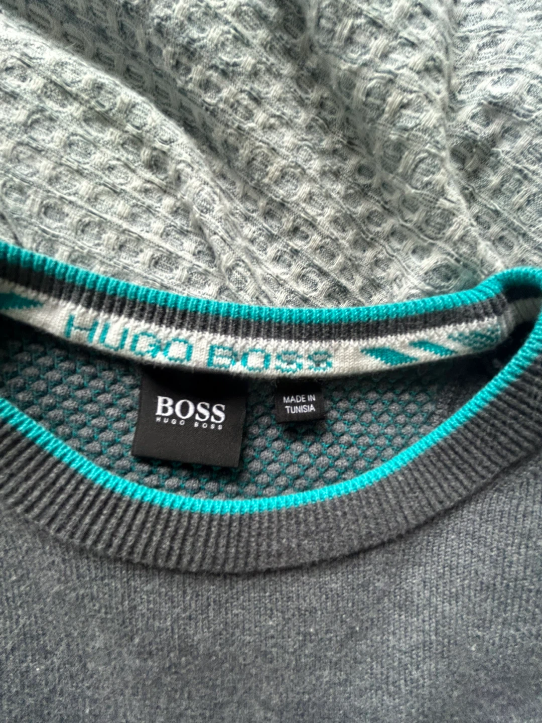BOSS Hugo Boss Grey Crewneck Sweater size youth large - photo 2
