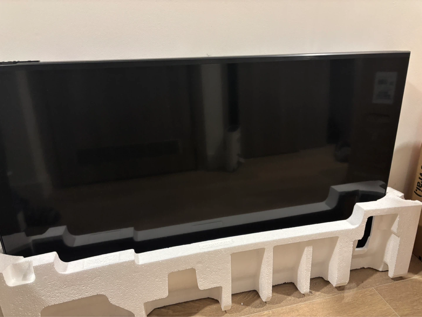 Samsung Crystal UHD DU6900 43" TV - photo 2