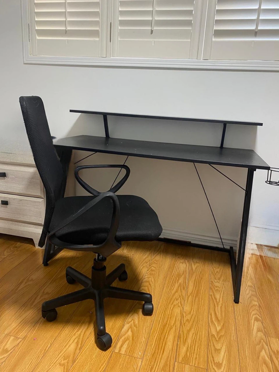 Laptop / Study / Gaming table for sale.. - photo 2