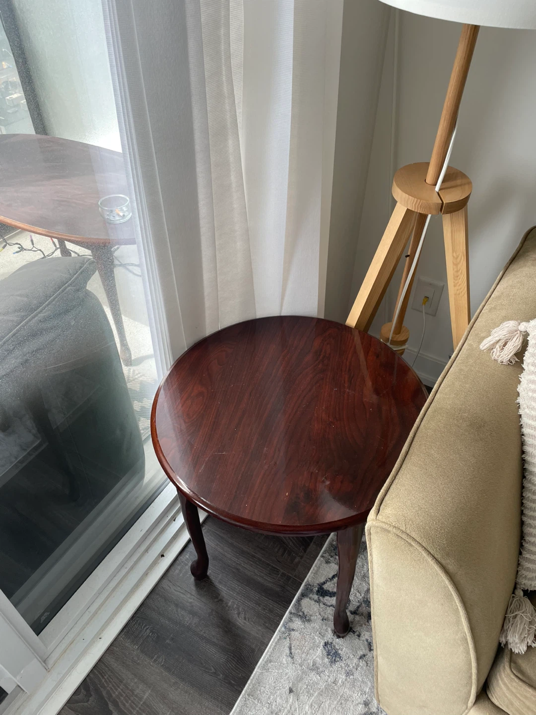 Round End Table