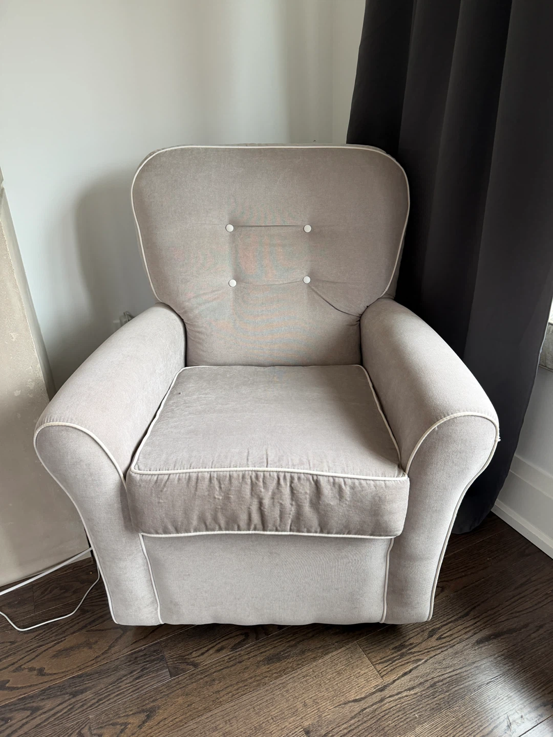 Comfortable Upholstered Glider Chair - photo 2