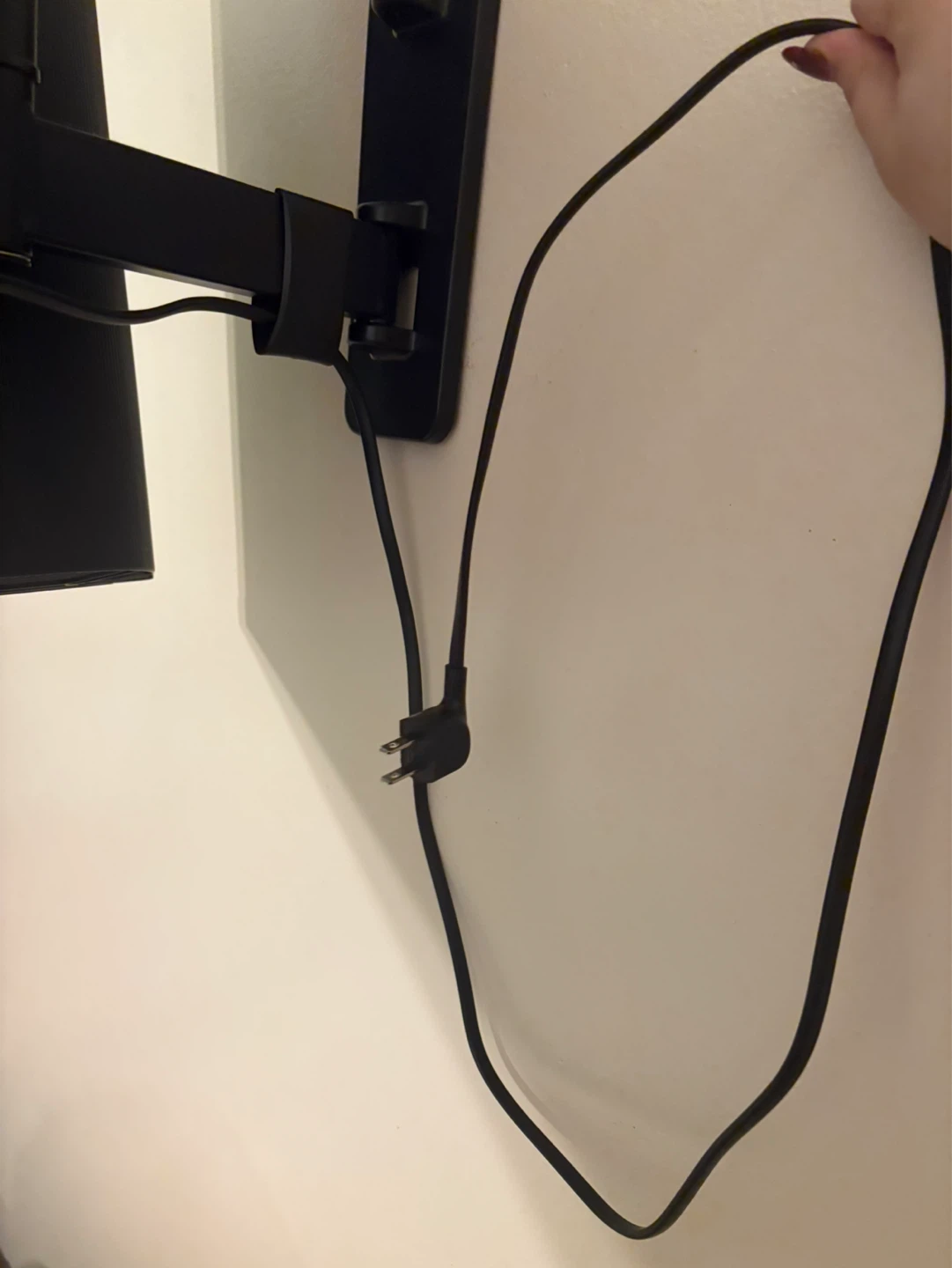 Cracked Samsung 32-Inch Smart TV 🌱 - photo 5
