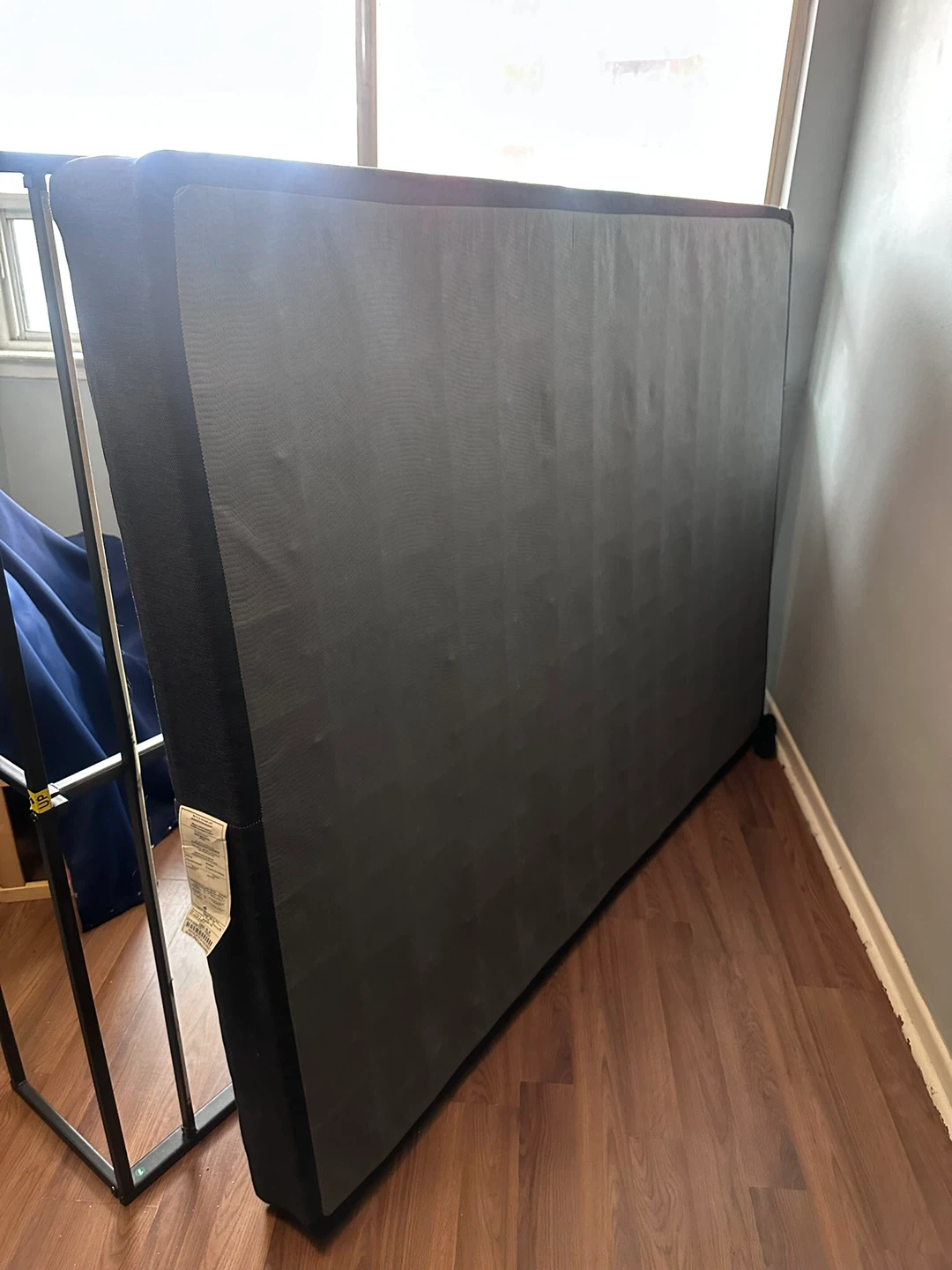 Queen bed frame with bed box - photo 3