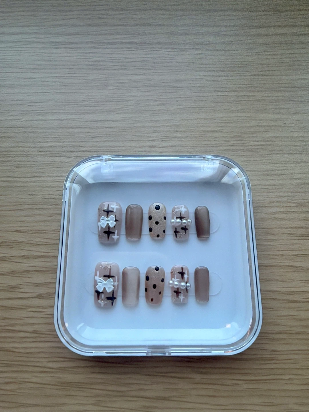 Handmade Gold & Nude Press on Nails XS