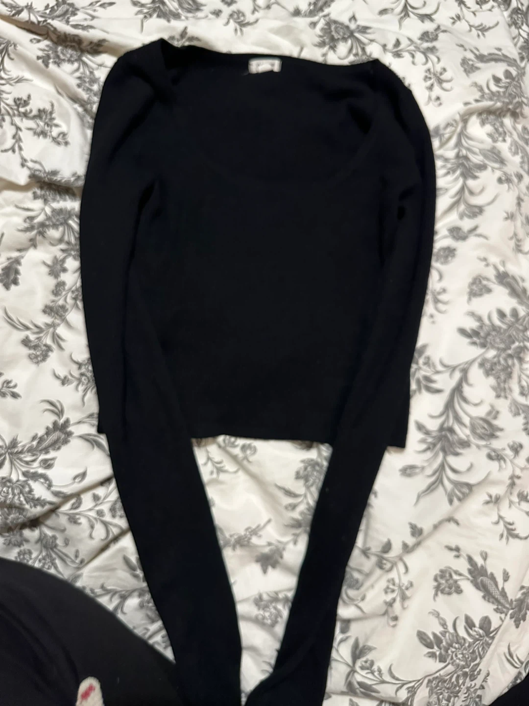 Aritzia Grey Sweat Shorts - photo 4