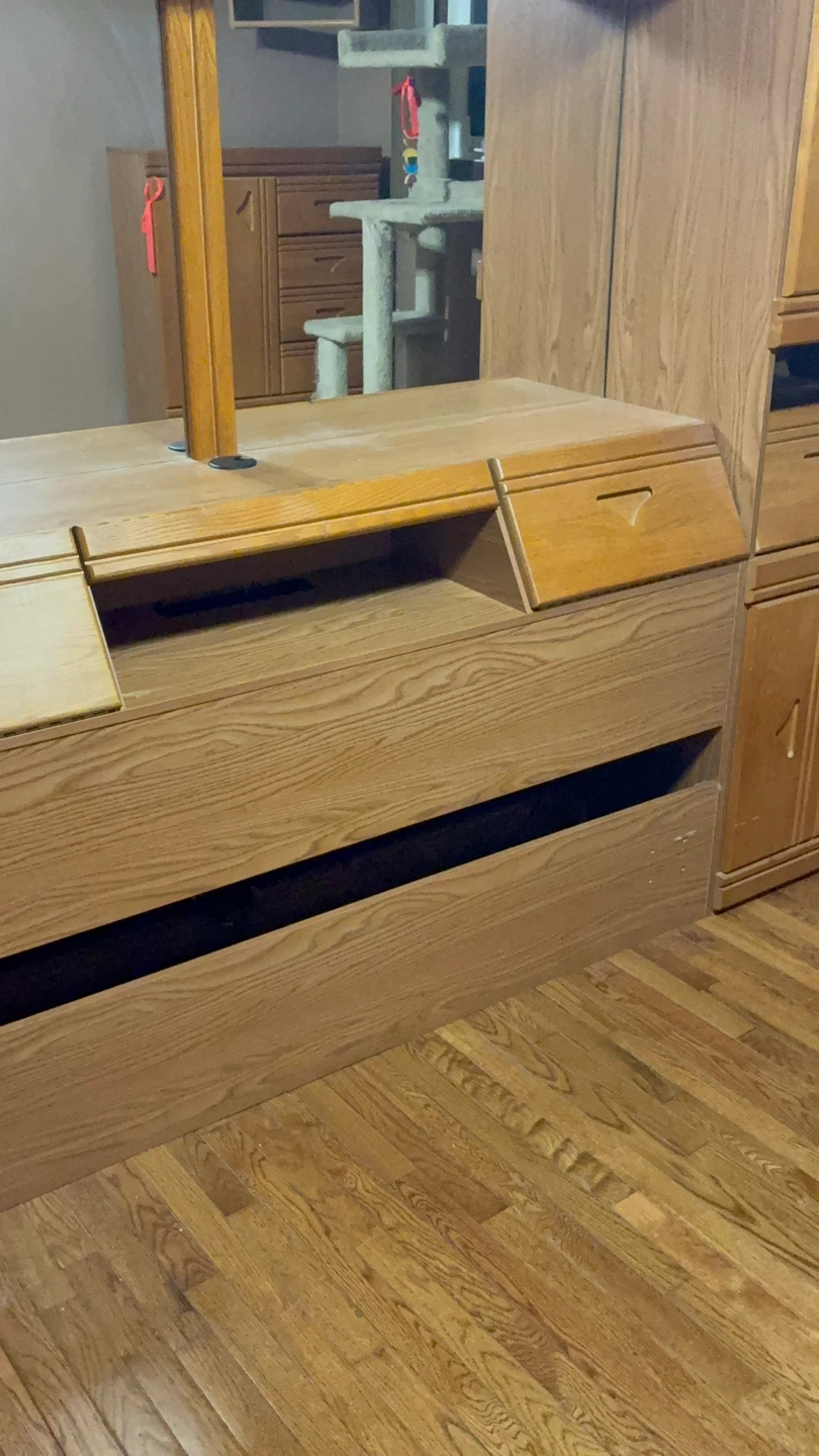 Oak wood back cabinet - photo 2