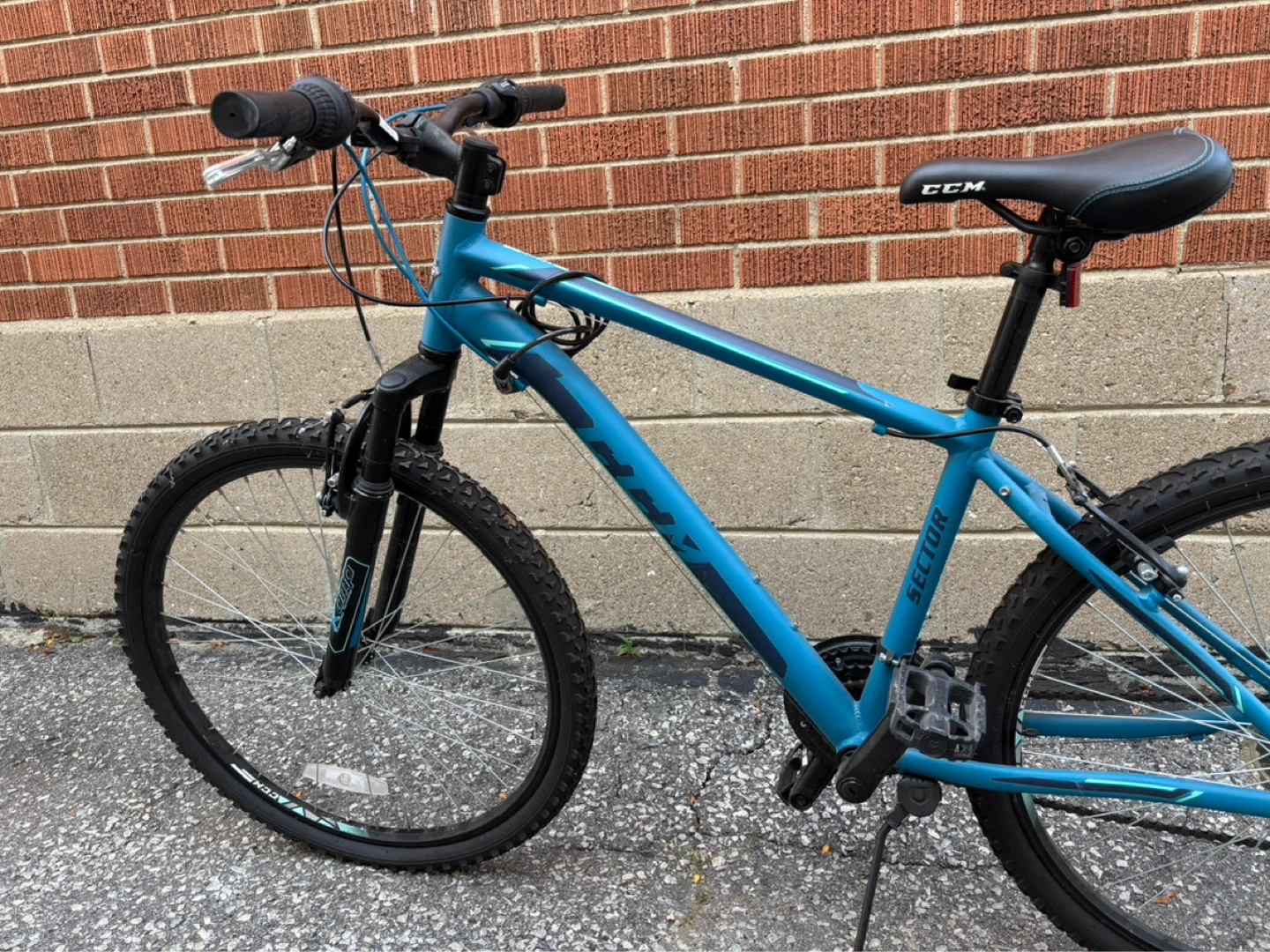 CCM Sector Hardtail Mountain Bike - photo 2