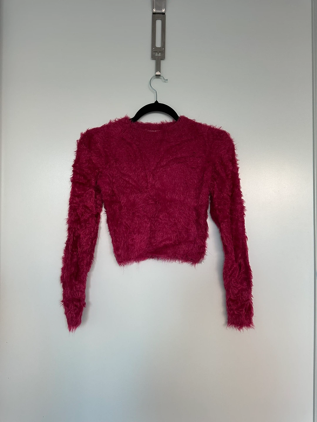 Tna Fuzzy Cropped Sweater - XXS - Fuchsia