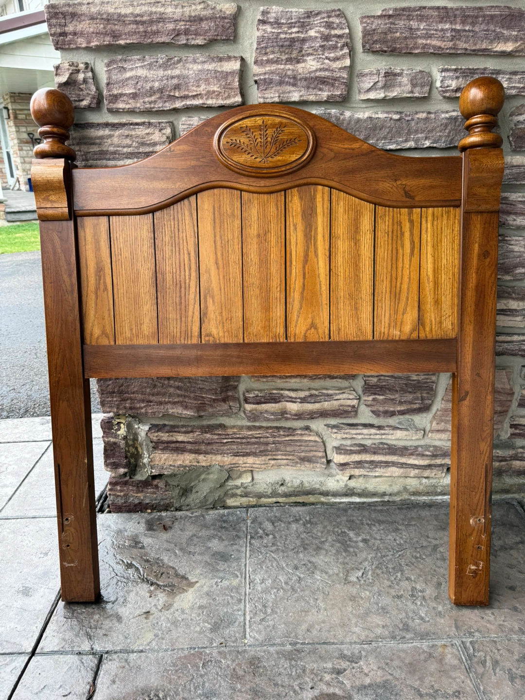 Wooden Headboard with Carved Detail Twin (single)