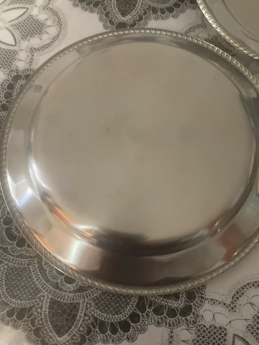 Set of 18 Stainless Steel Charger Plates with Rope Rim - photo 4