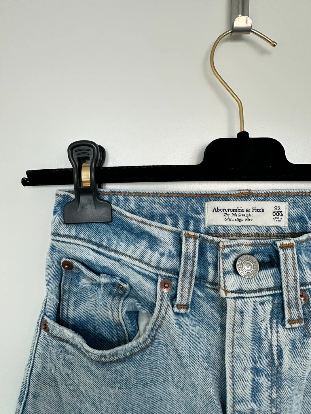 Abercrombie & Fitch High Rise Jeans Size 23 - photo 3