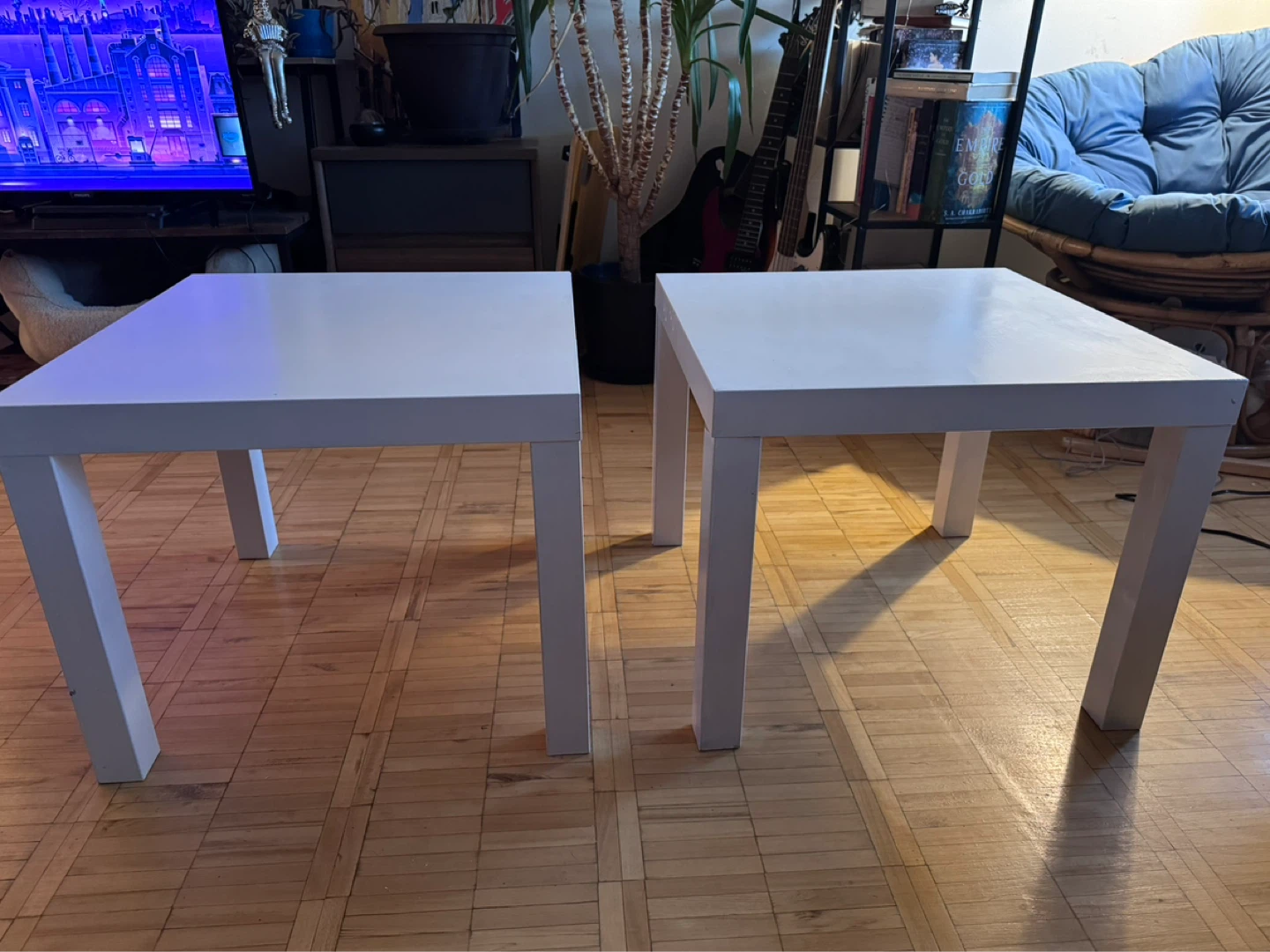 Set of 2 White Square Side Tables