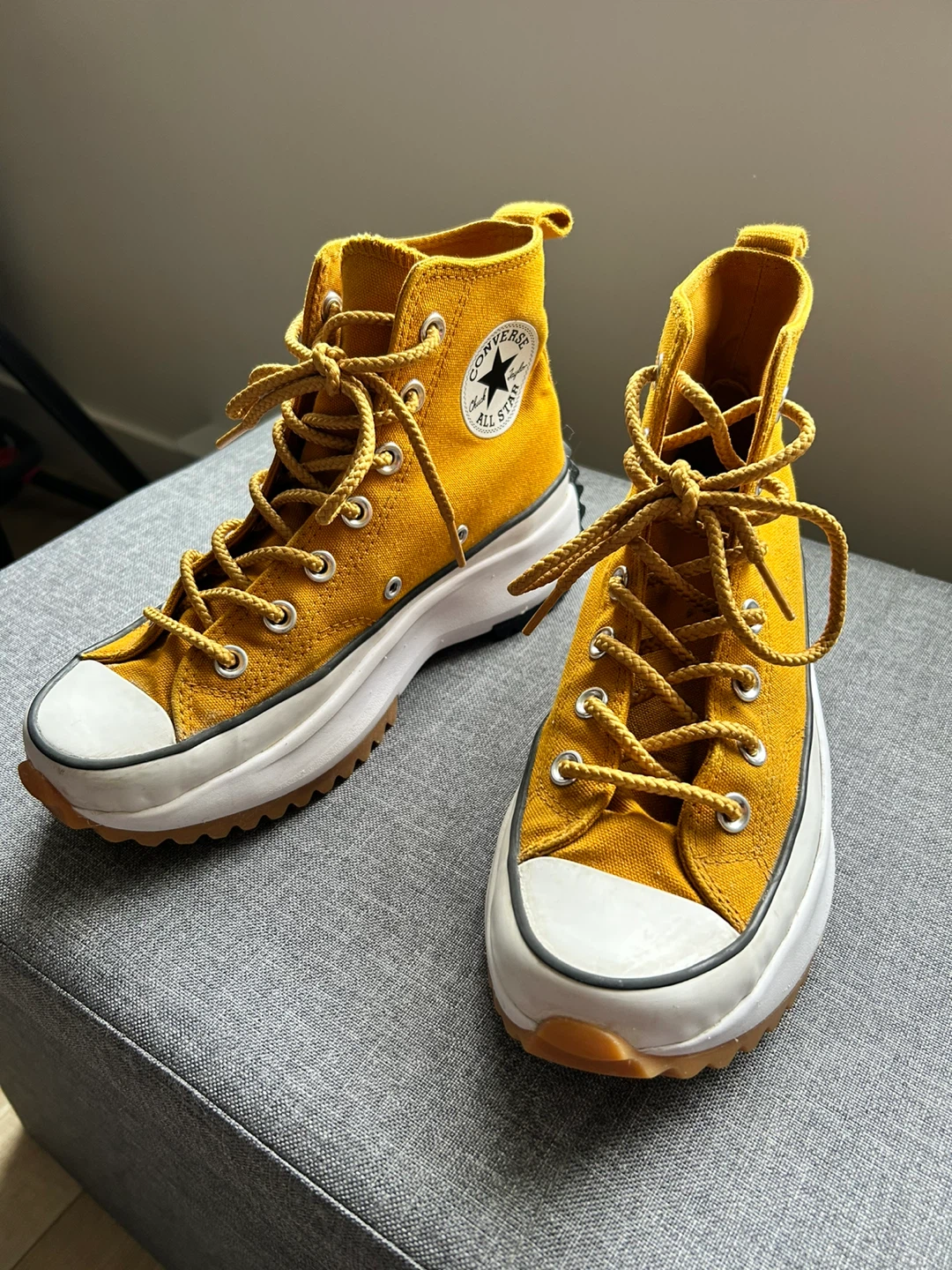 Converse Chuck Taylor High Top Sneakers-Unisex