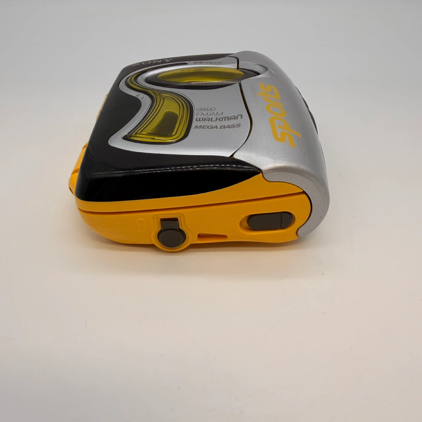 Sony WM-FS111 Sports Mega Bass Walkman - photo 5