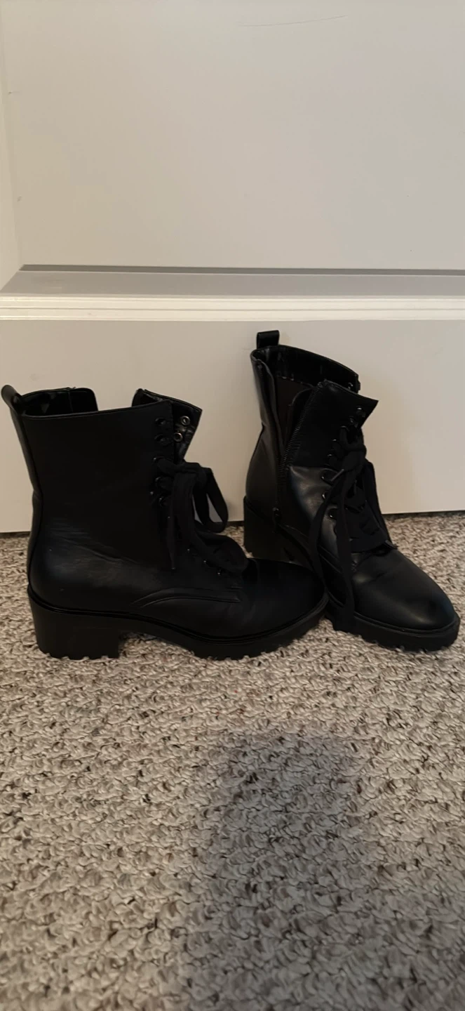Black Lace-Up Combat Boots - photo 2
