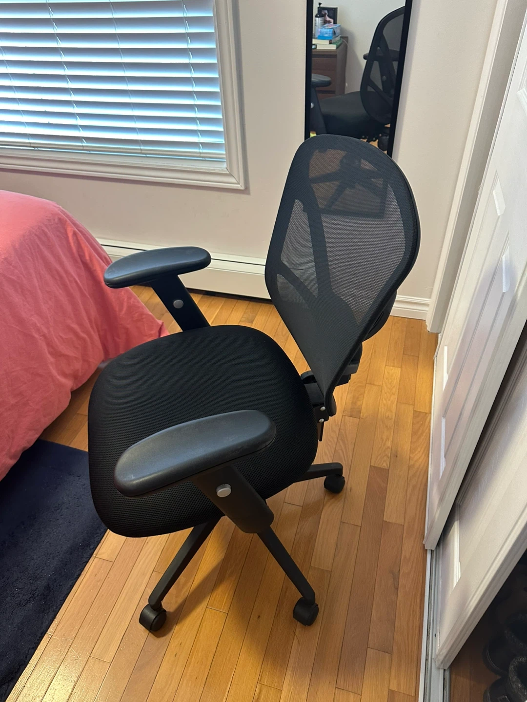 Black Mesh Office Chair with Adjustable Arms - photo 3