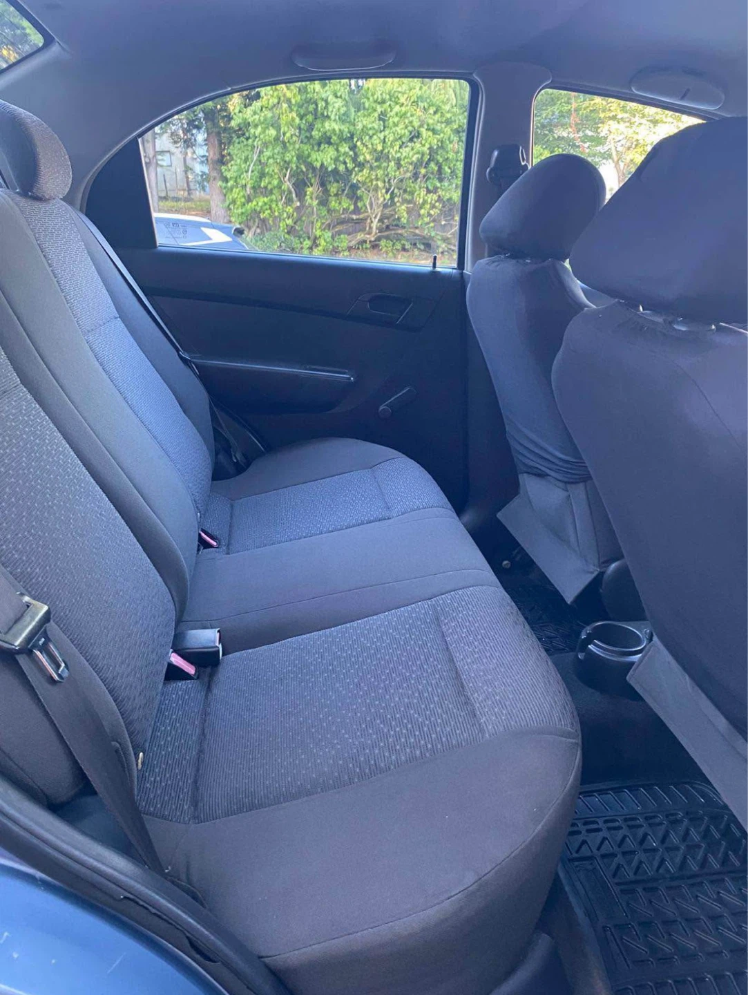 Blue Chevrolet Aveo 1.6L - photo 4