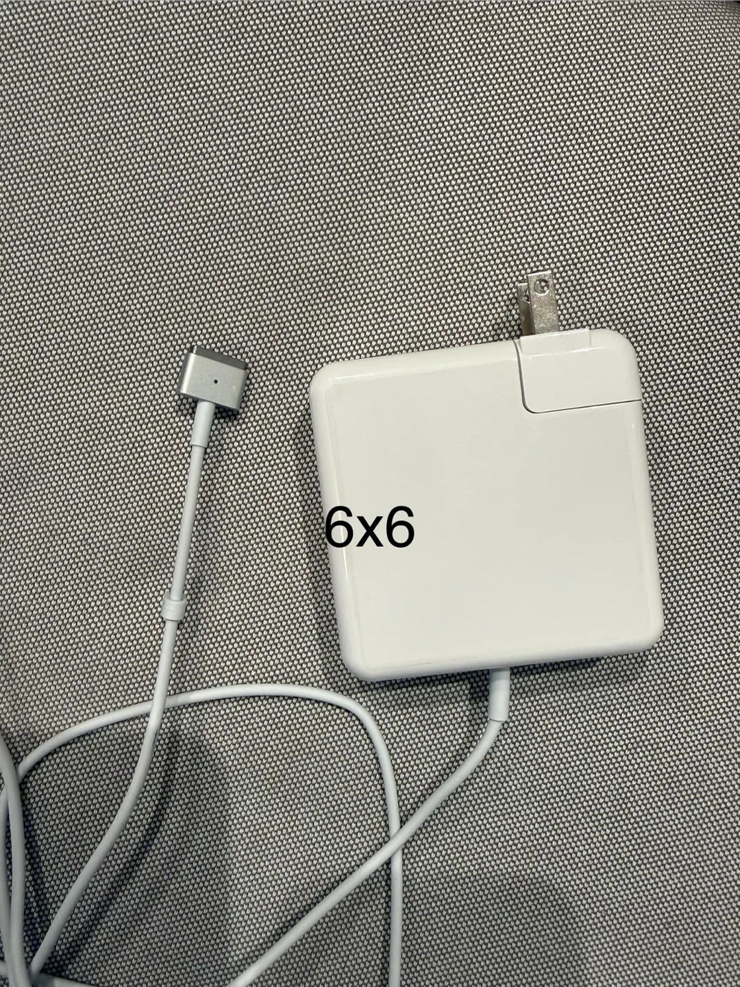 Apple MacBook MagSafe Power Adapter