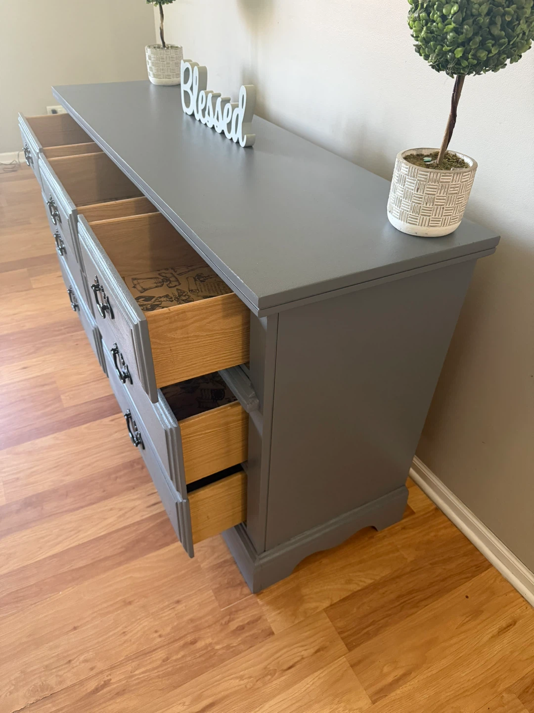 ✨🩶🔔Gorgeous solid dresser🩶🗞️✨ - photo 4