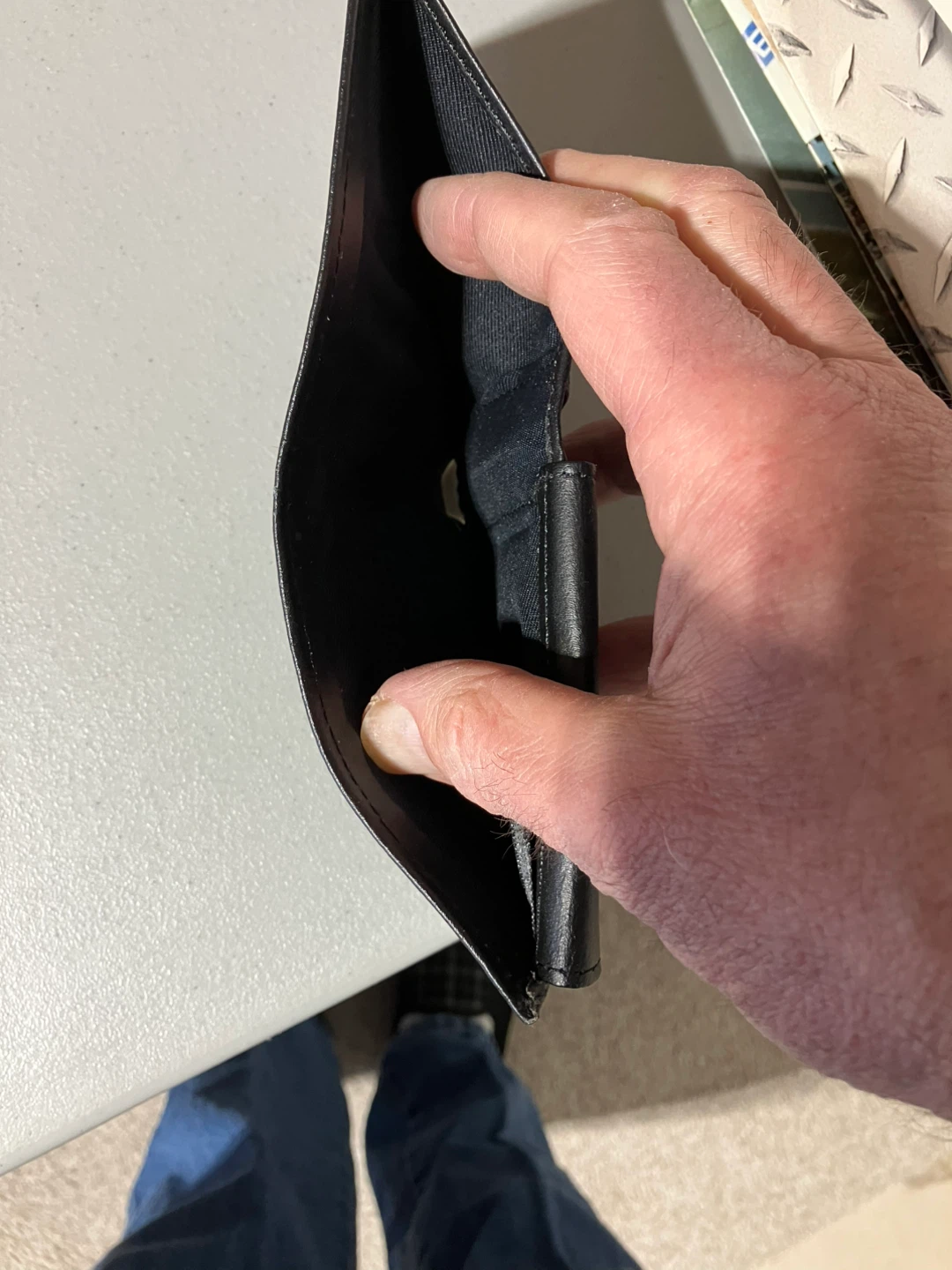 Tommy Hilfiger Black Leather Bifold Wallet - photo 3
