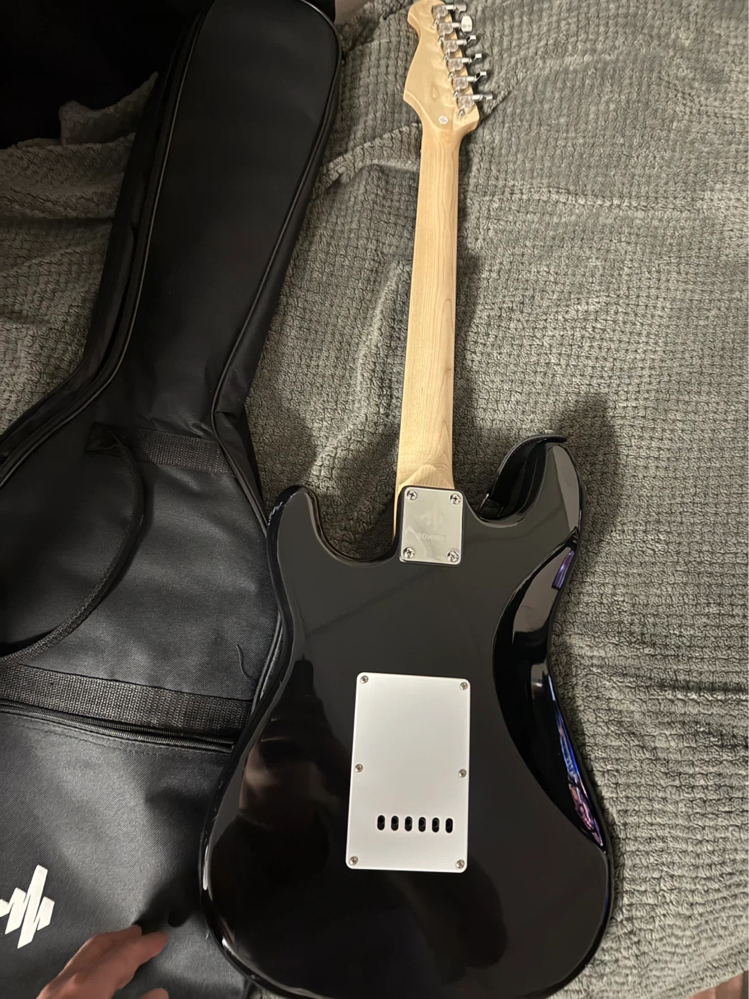 Black Donner Electric Guitar with Gig Bag and AMP - photo 3