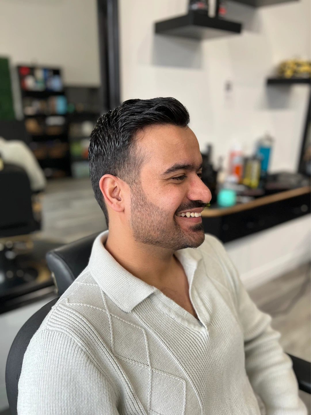 Barbershop haircutting - photo 2