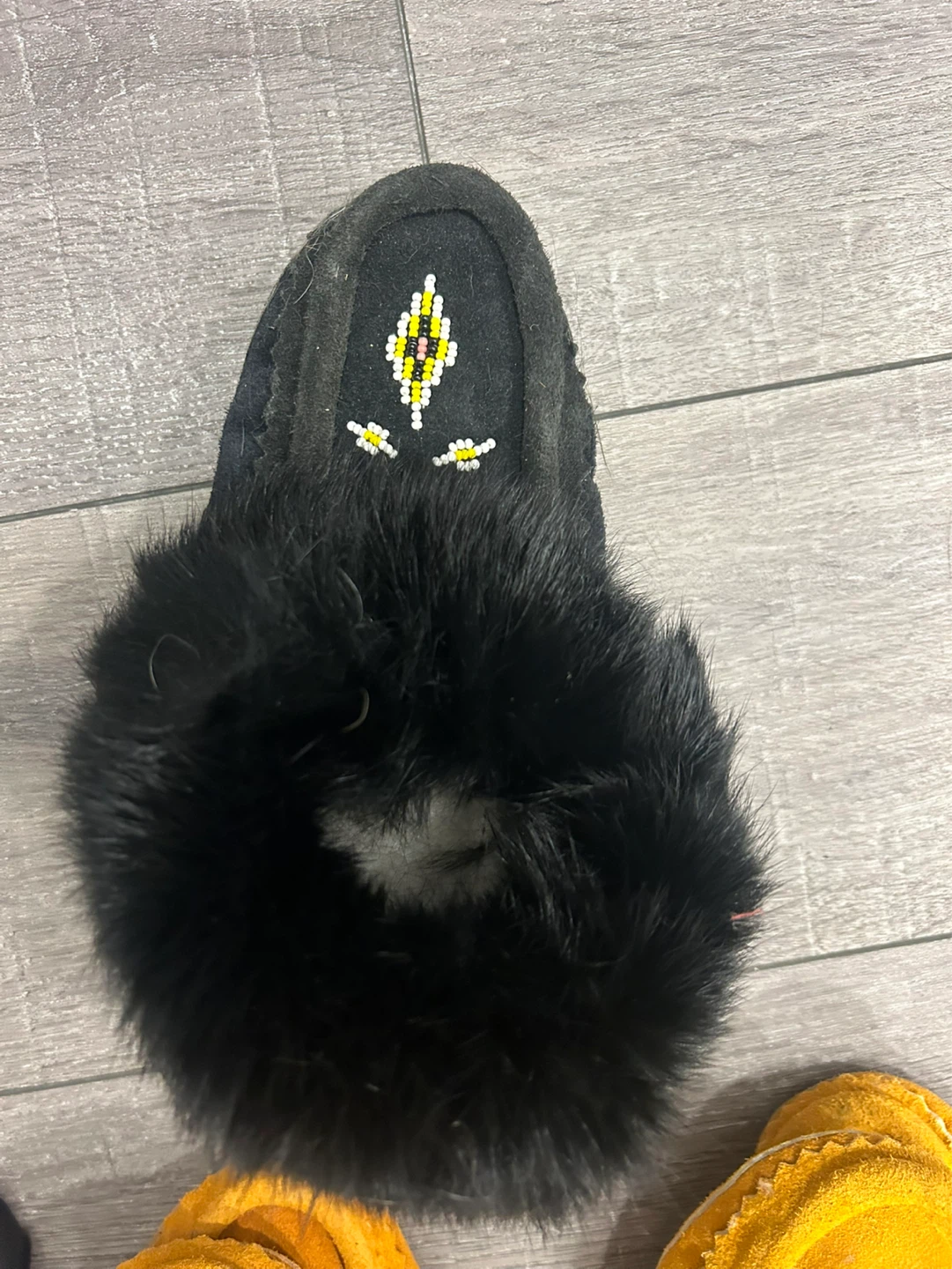 Handmade Moccasins with Beaded Detail and Fur Trim - photo 2
