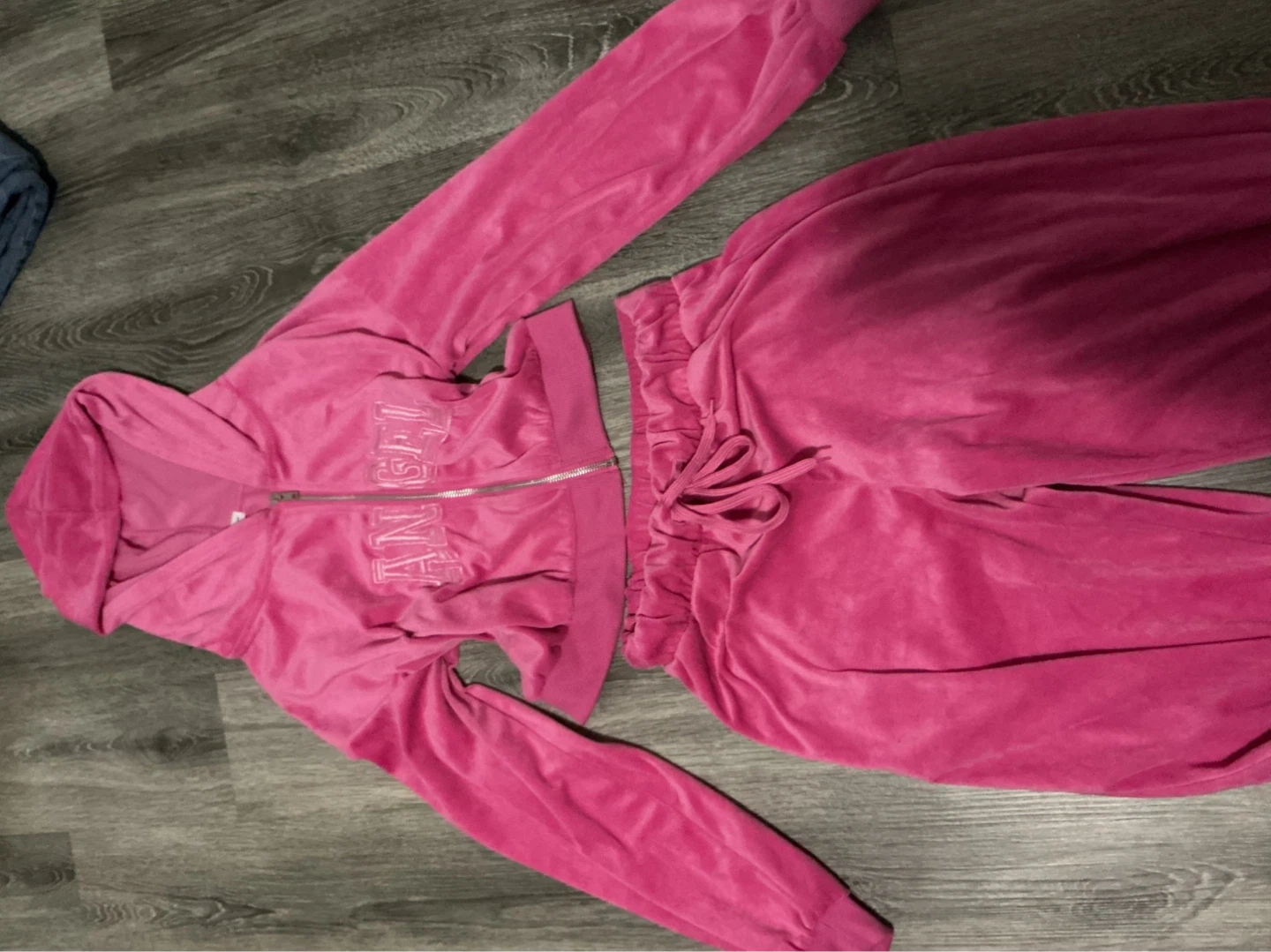 Women’s Clothing Bundle - photo 4