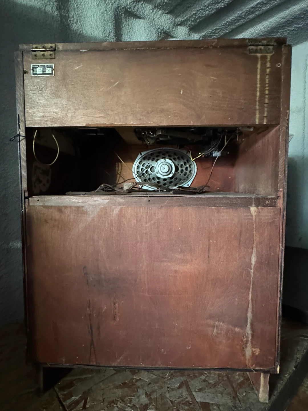 Canadian Westinghouse Model 780 Tube Radio - photo 3
