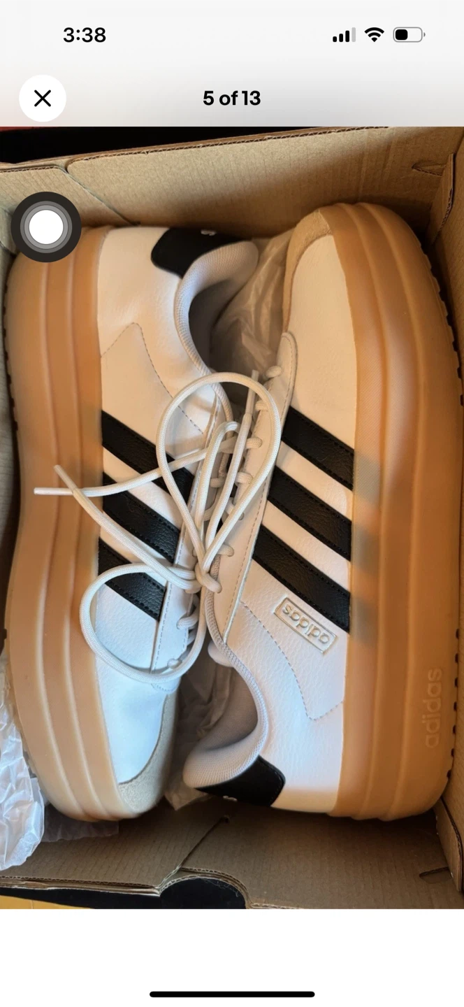 Adidas Women's Sneakers White Black Gum Soles Size 7 - photo 3