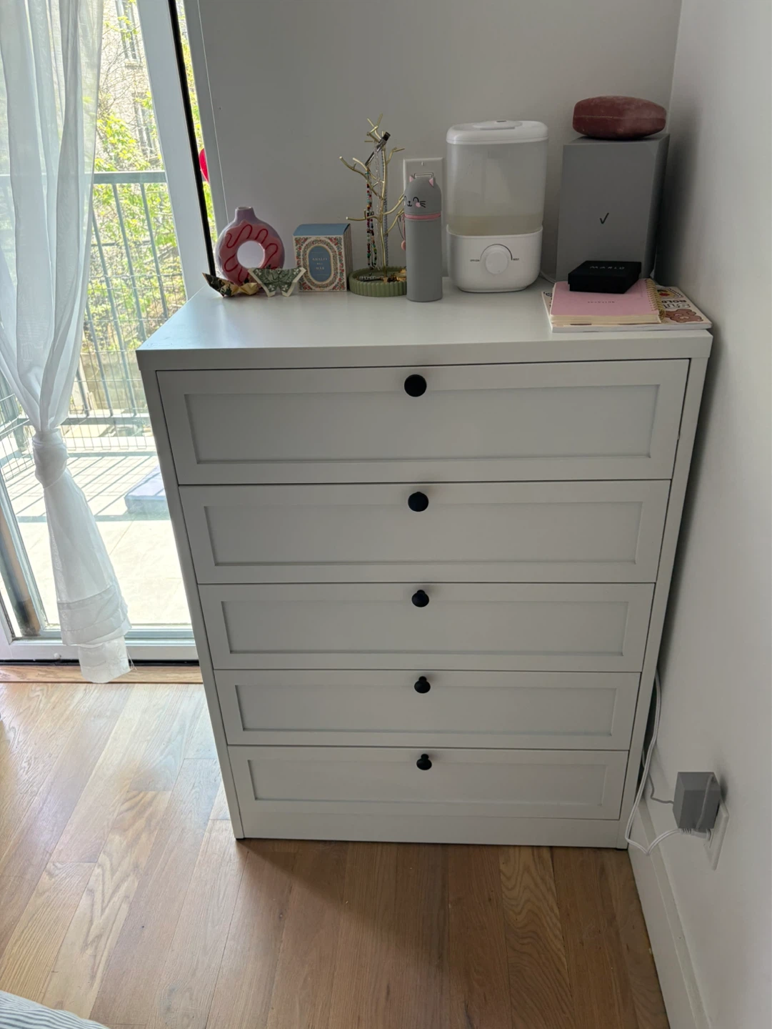 White 5-Drawer Dresser - photo 3
