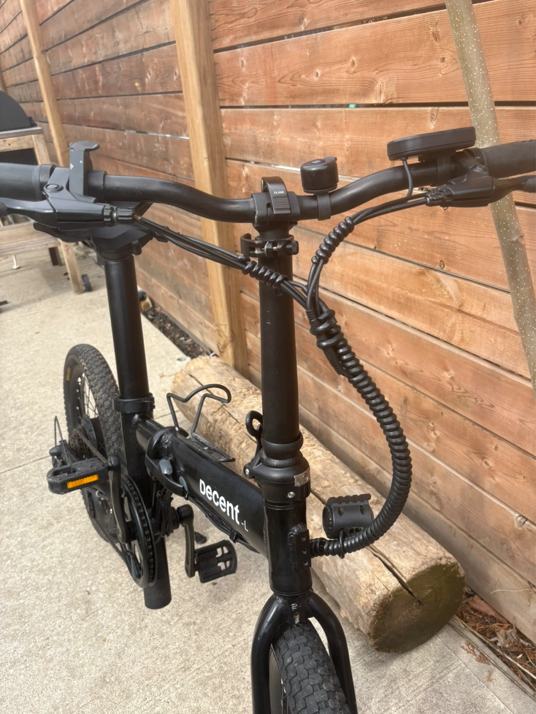 Decent Folding Electric Bike with Charger - photo 3