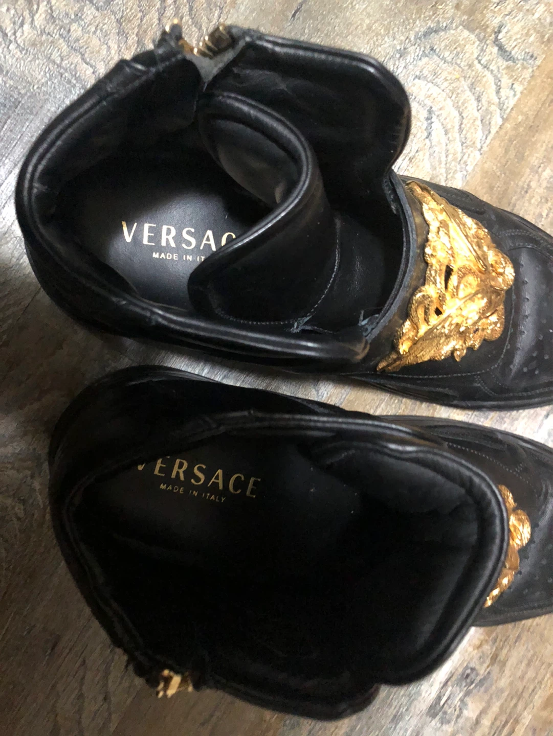 Black Leather High-Top Sneakers Gold Medusa Detail - Size 43 - photo 3
