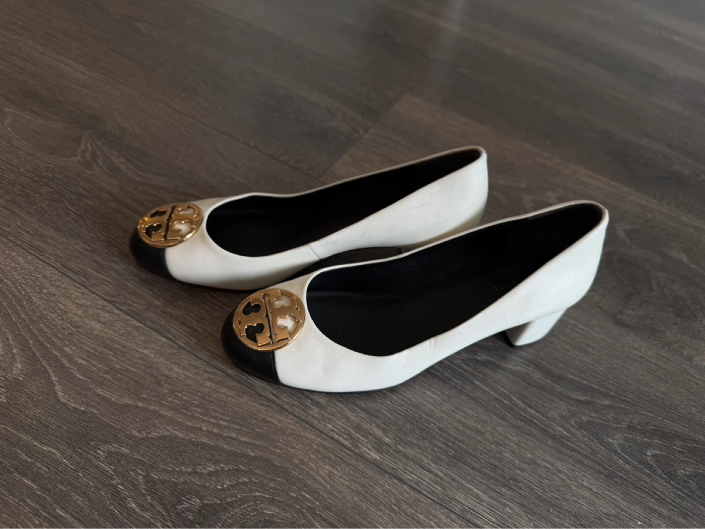 Size 6 Tory Burch White Black Cap Toe Block Heels
