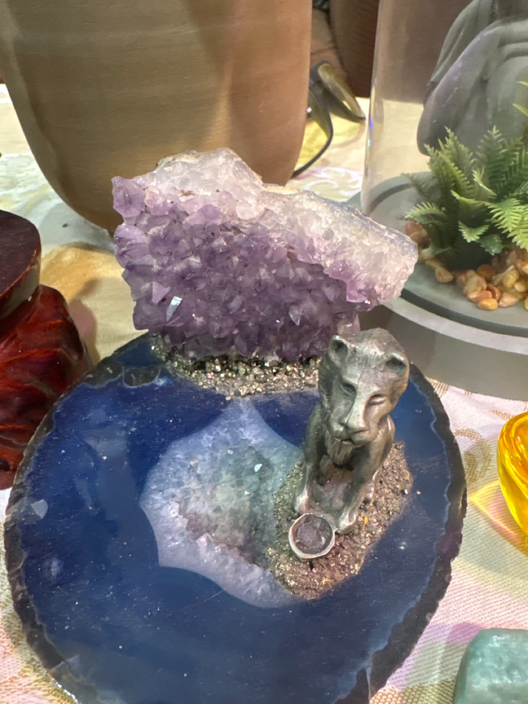 3set of Amethyst Geode Crystal Cluster with Metal Figurine - photo 3