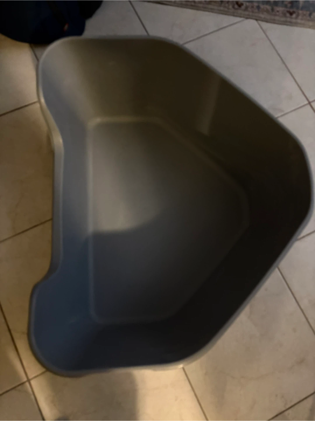 Large litter box -CAT