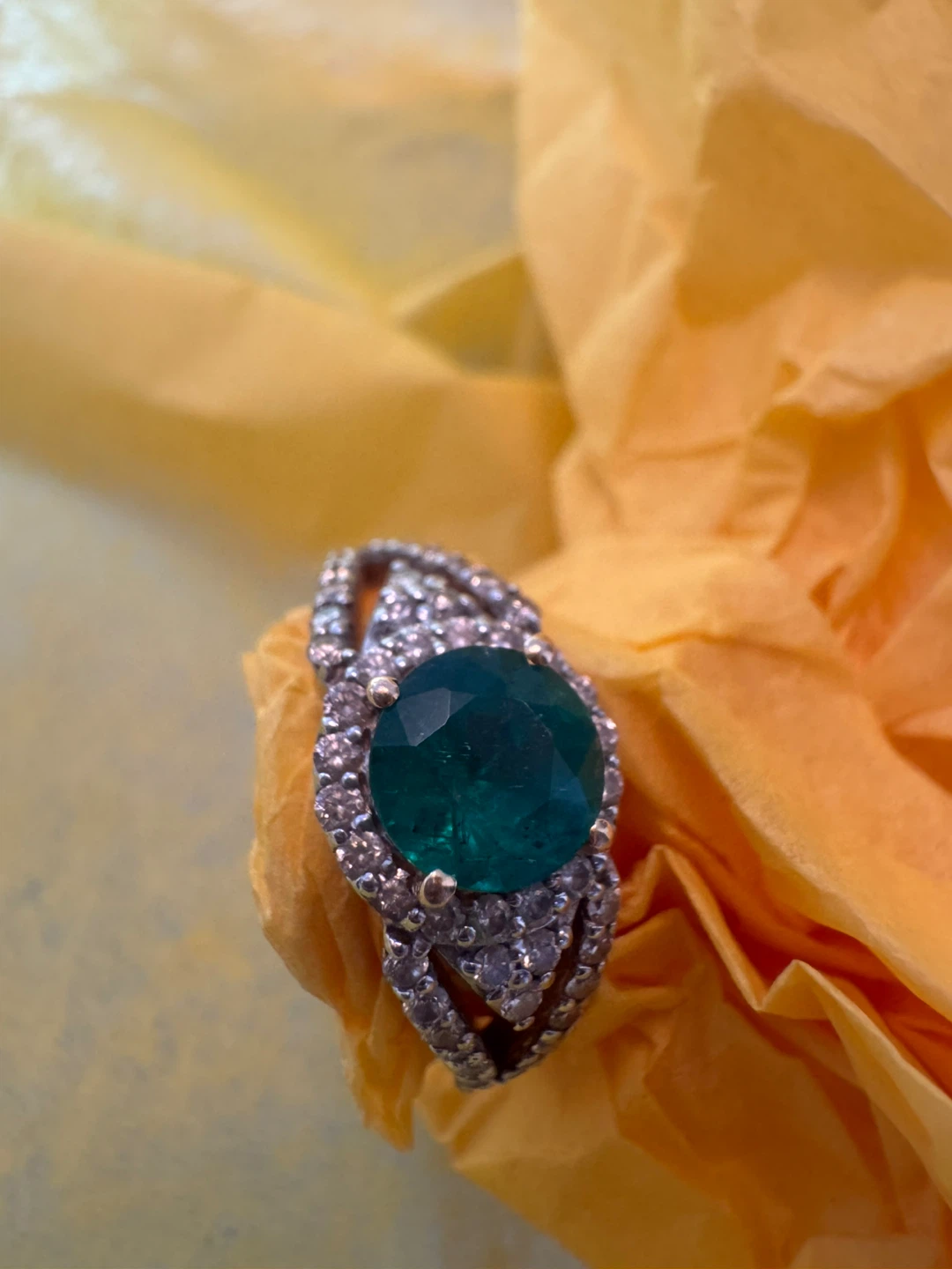 14K Yellow Gold Emerald & Diamond Ring