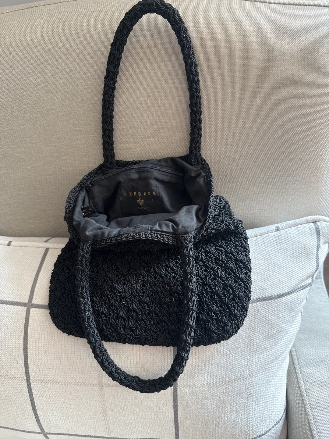 Express Black Woven Handbag - Thrifty pick - photo 2