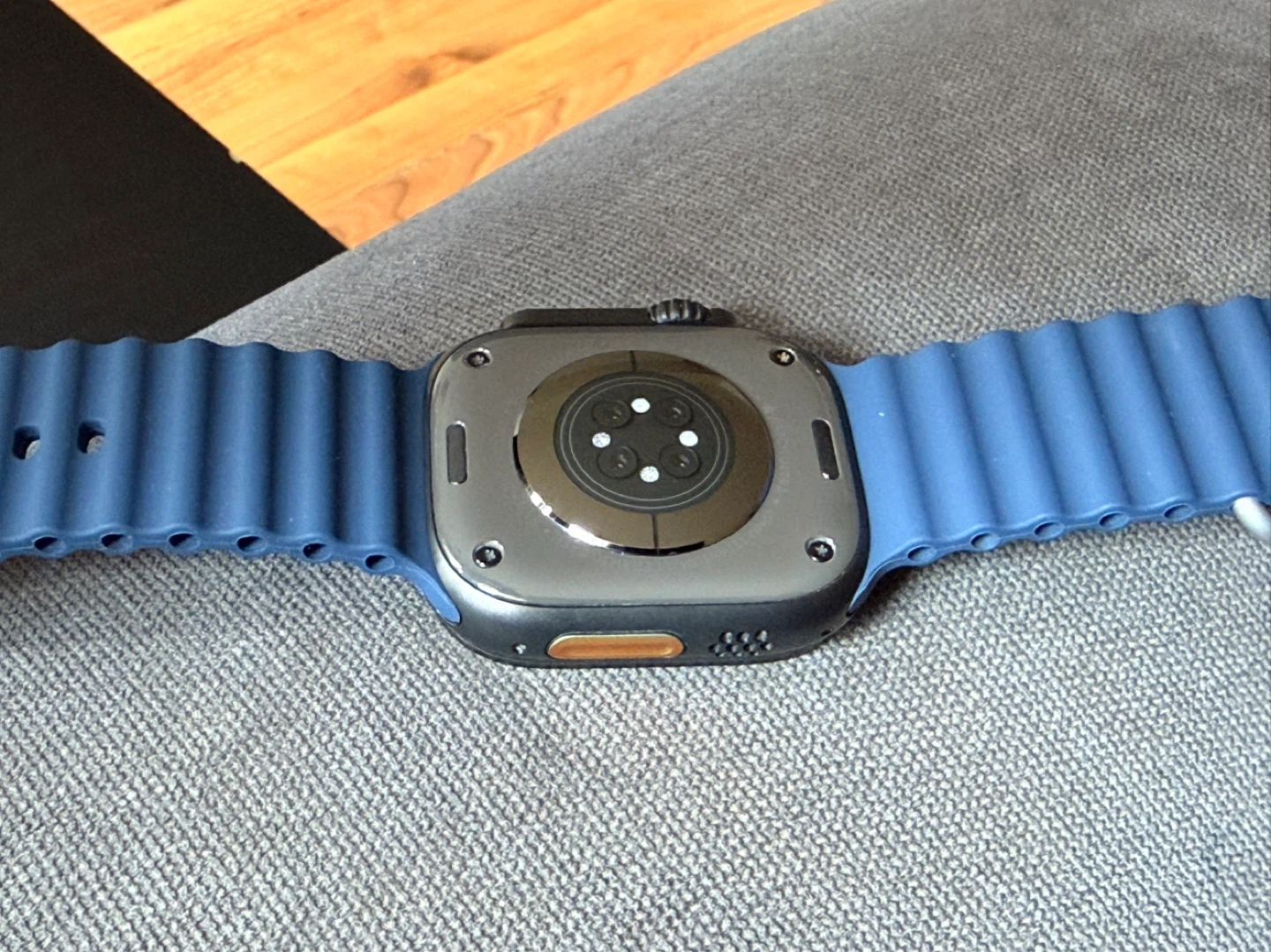 Apple Watch Ultra 3 with Blue Band - photo 4