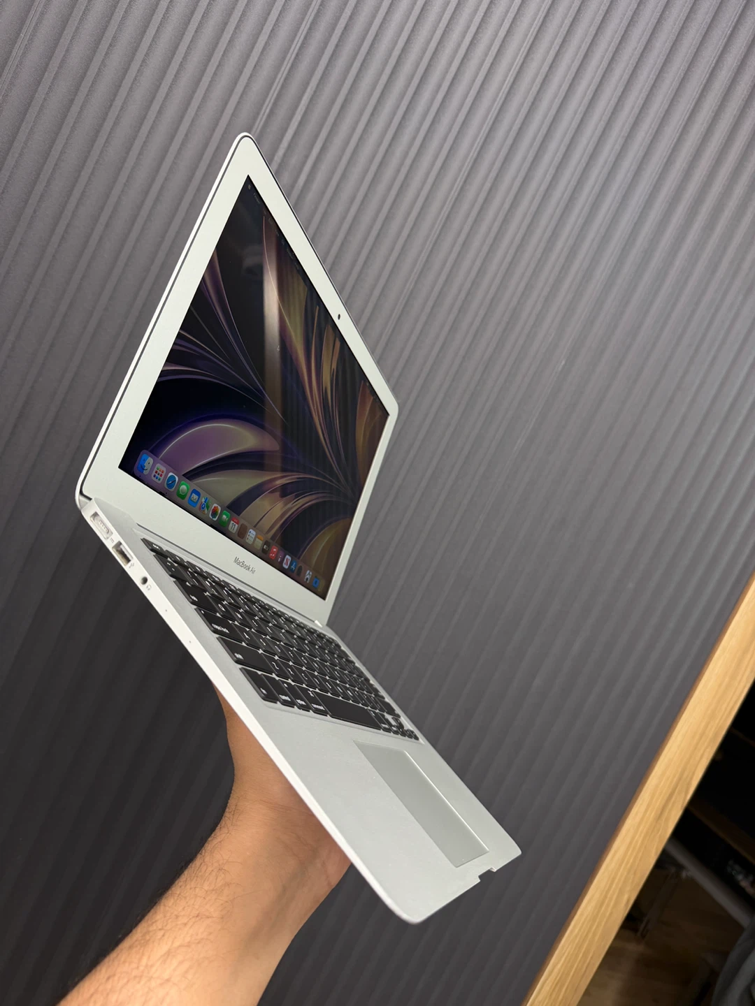 Apple MacBook Air (13-inch, 2017) - photo 2