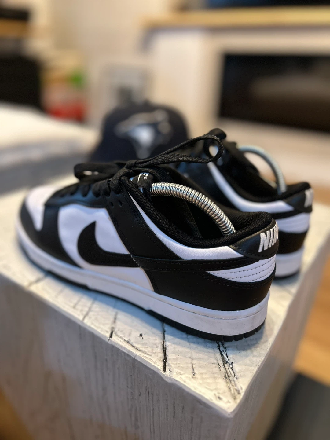 Nike Dunks Pandas size 8 - photo 2